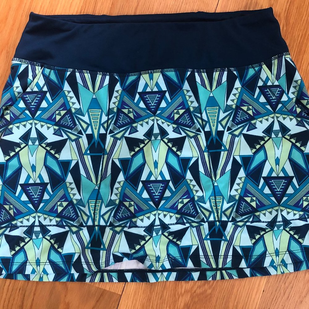 Title Nine Skort Medium Geometric Blue Pattern